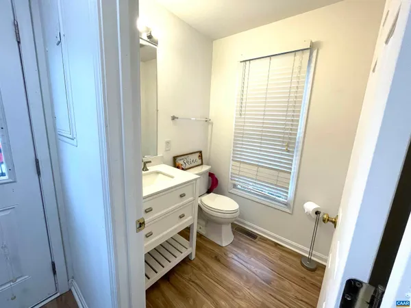 $3,500 | 4437 Richmond Road, Keswick, VA 22947