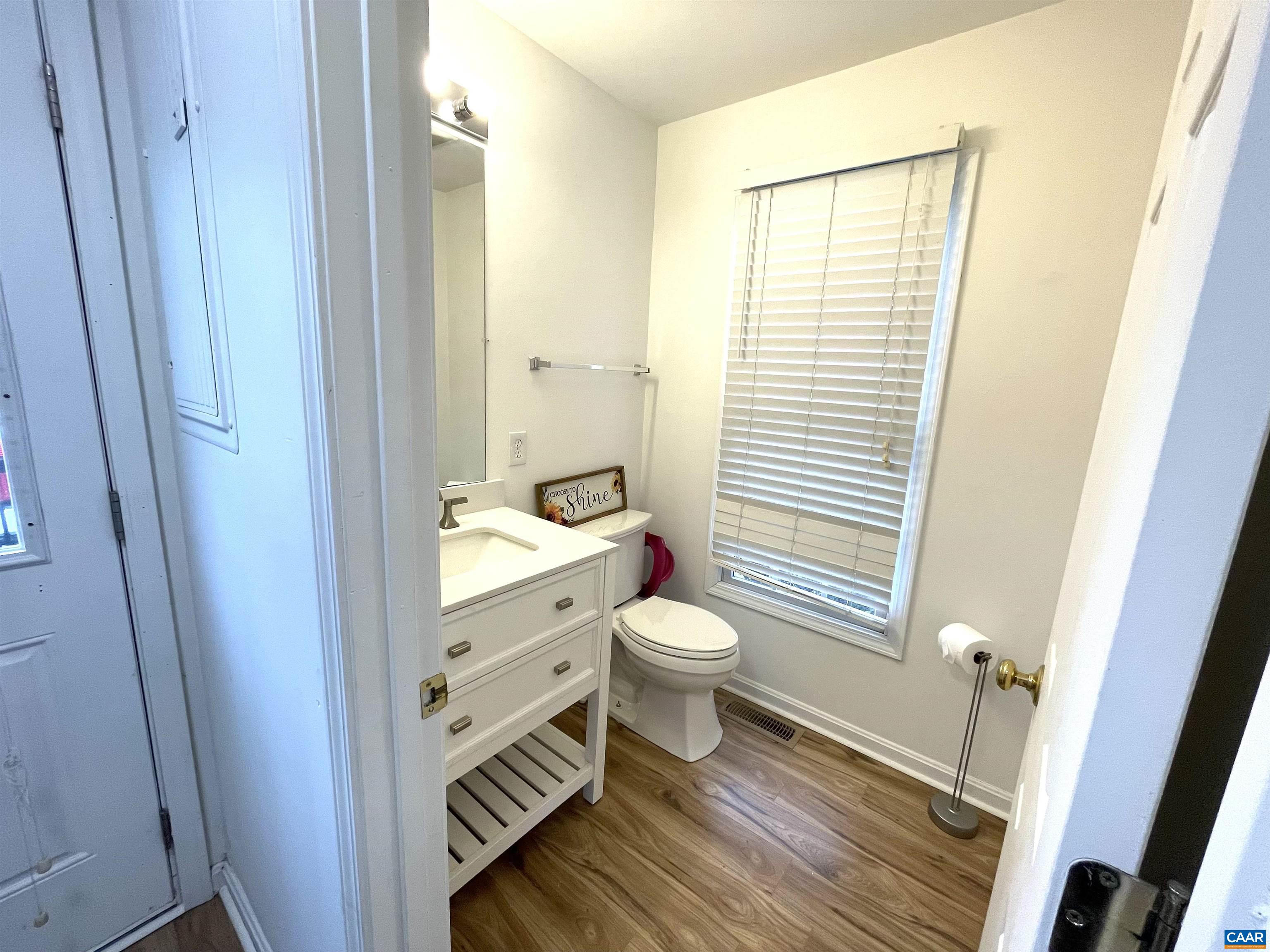 4437 Richmond Road Keswick, VA 22947 - Photo 5 of 33 Downstairs Half Bath