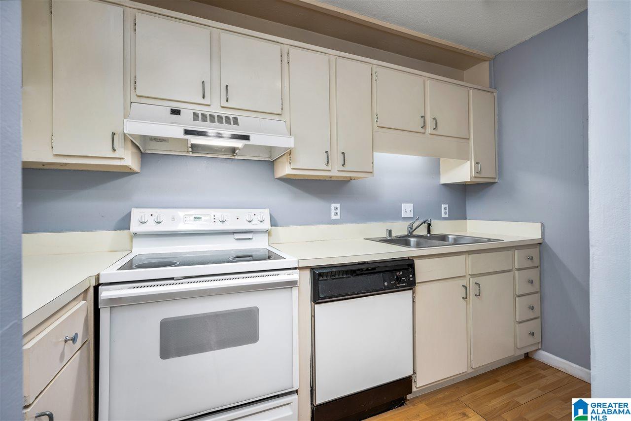 3350 Altamont Road South, Unit D24 Birmingham, AL 35205 - Photo 6 of 22