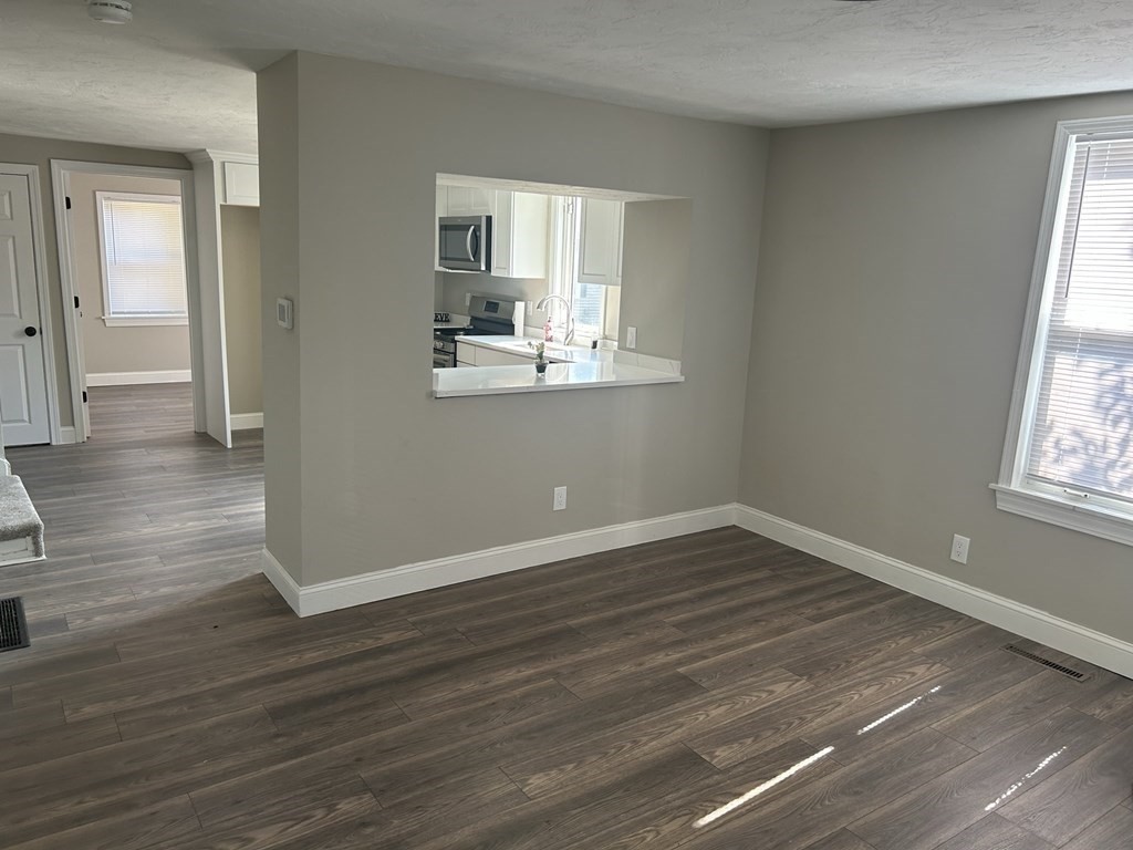 50 Spruce Street Clinton, MA 01510 - Photo 4 of 10 Gallery Image 4