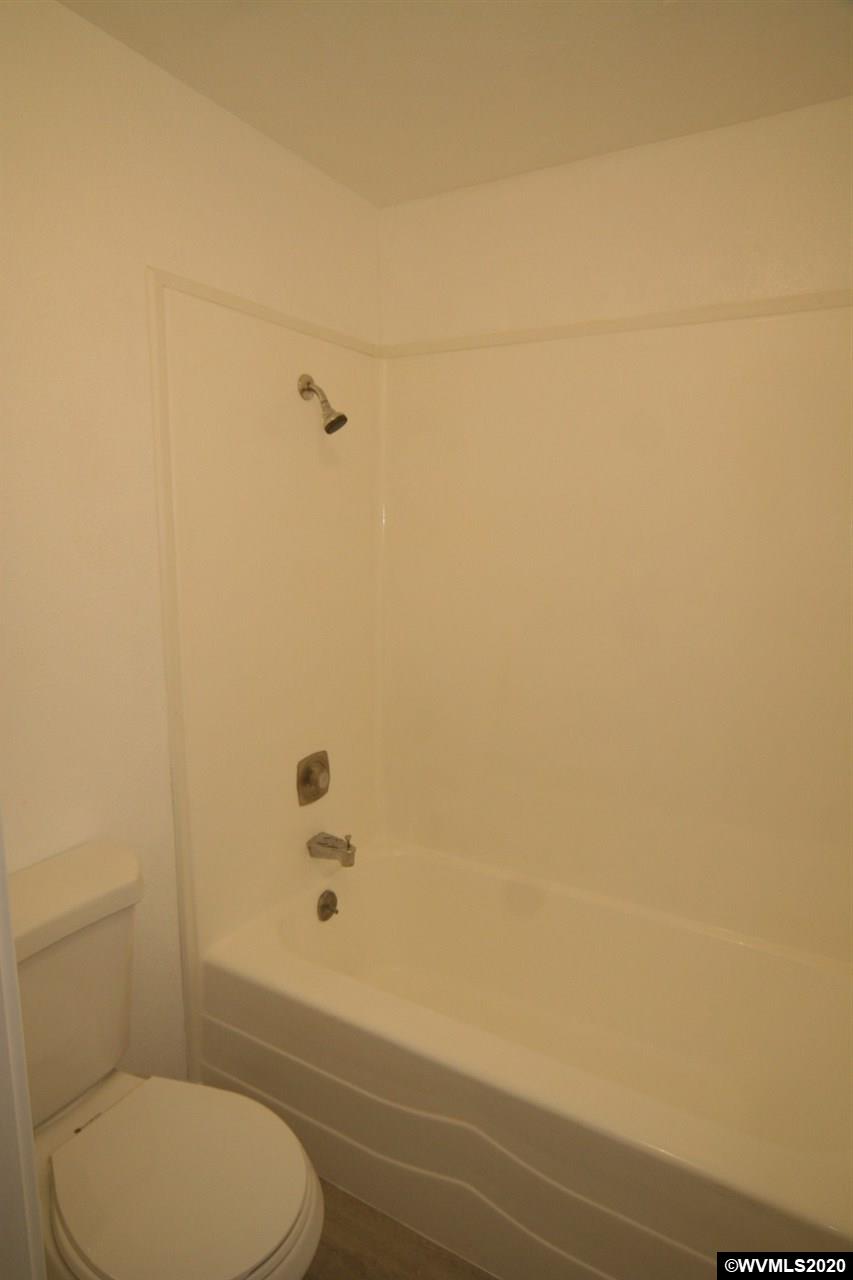 1765 Del Rio Avenue Southeast Albany, OR 97322 - Photo 14 of 27 Gallery Image 14