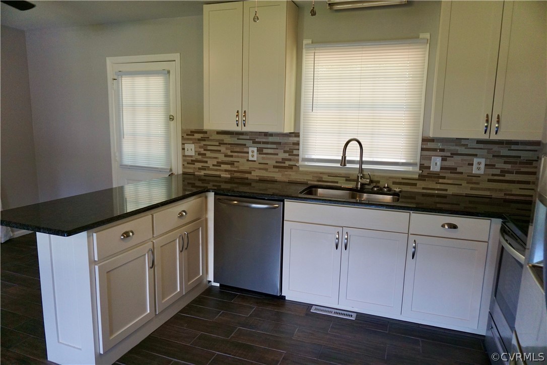 5907 Lewis Road Petersburg, VA 23803 - Photo 11 of 28 Gallery Image 11
