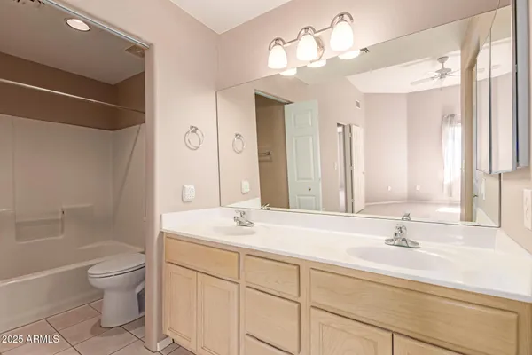 $269,900 | 16354 East Palisades Boulevard, Unit 3103, Fountain Hills, AZ 85268