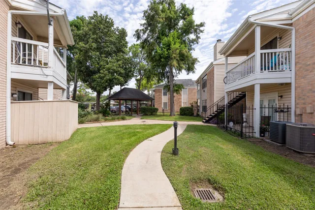 $100,000 | 2750 Holly Hall Street, Unit 104, Houston, TX 77054