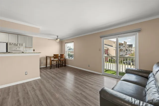 $100,000 | 2750 Holly Hall Street, Unit 104, Houston, TX 77054