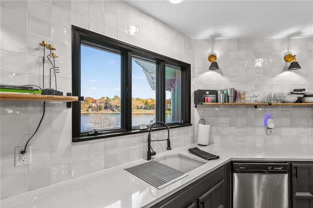 102 Northwest Hackberry Street Lee's Summit, MO 64064 - Photo 17 of 45