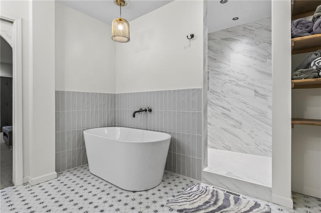 102 Northwest Hackberry Street Lee's Summit, MO 64064 - Photo 25 of 45