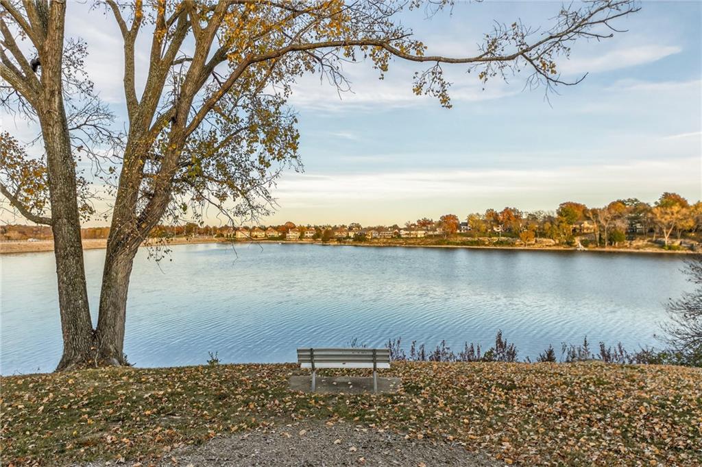 102 Northwest Hackberry Street Lee's Summit, MO 64064 - Photo 6 of 45