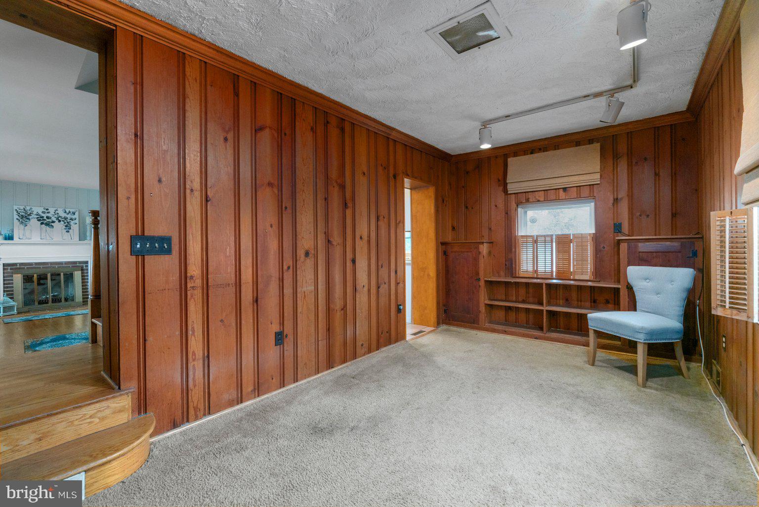41 Tanglewood Road Baltimore, MD 21228 - Photo 22 of 35 Track lighting with 2 door entrances in Fam Rm
