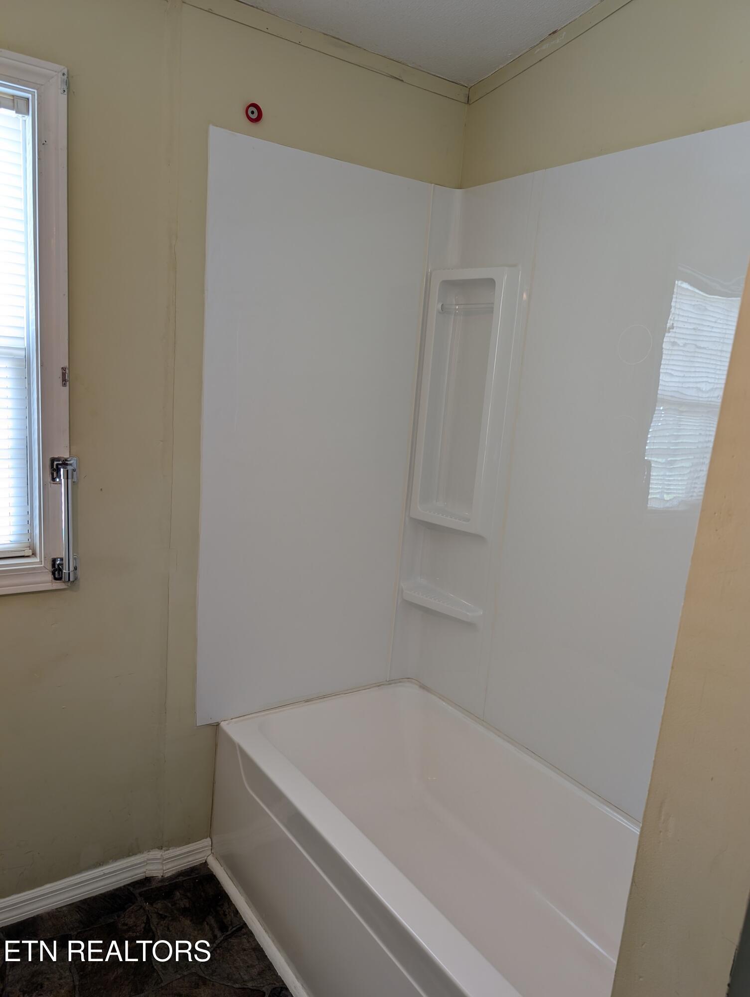 1561 Niles Ferry Road Madisonville, TN 37354 - Photo 16 of 21 PXL_20260317_165736517
