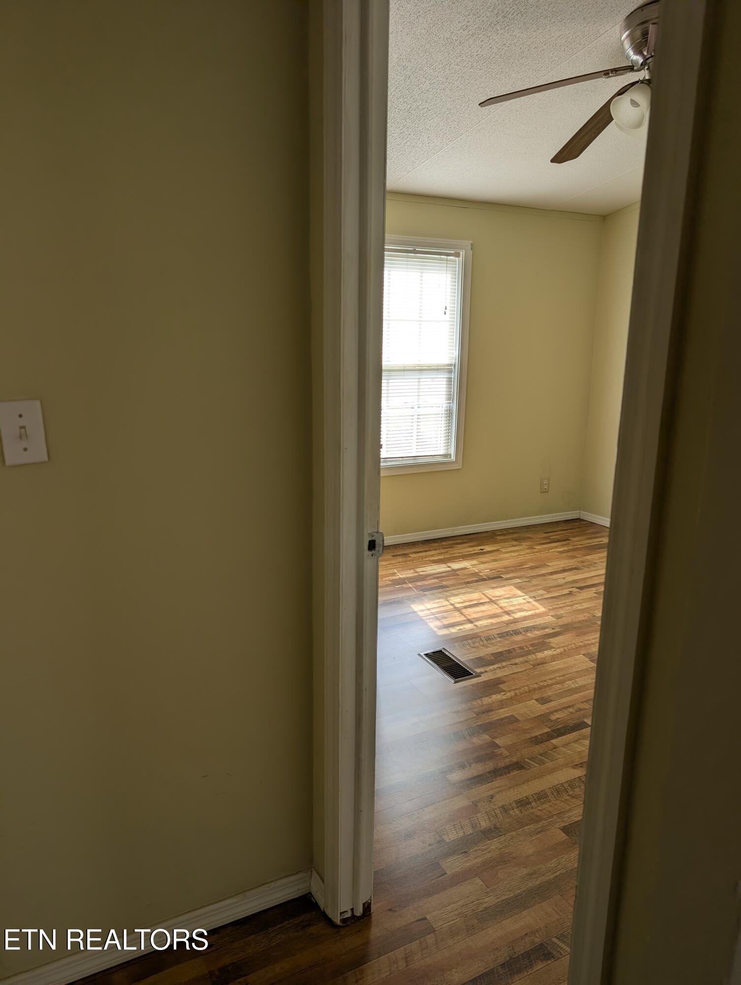 1561 Niles Ferry Road Madisonville, TN 37354 - Photo 17 of 21 PXL_20260317_165741819.MP