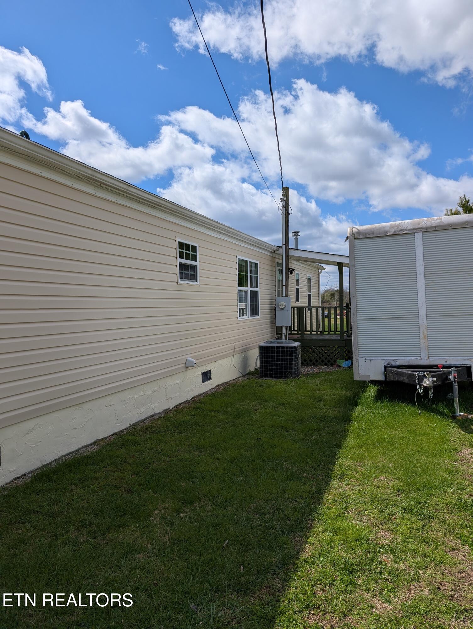 1561 Niles Ferry Road Madisonville, TN 37354 - Photo 5 of 21 PXL_20260317_165329570.MP