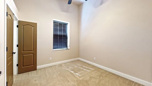 $5,000,000 | 11 East Columbia Avenue, Champaign, IL 61820