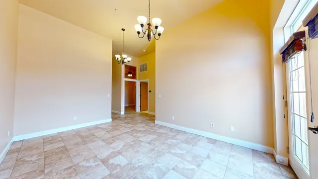 $5,000,000 | 11 East Columbia Avenue, Champaign, IL 61820