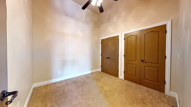 $5,000,000 | 11 East Columbia Avenue, Champaign, IL 61820