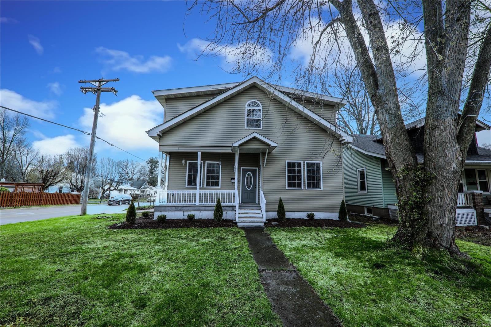 1202 Troy Road Edwardsville, IL 62025 - Photo 1 of 38 Gallery Image 1