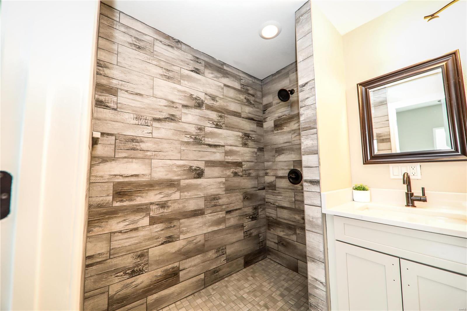 1202 Troy Road Edwardsville, IL 62025 - Photo 14 of 38 Gallery Image 14