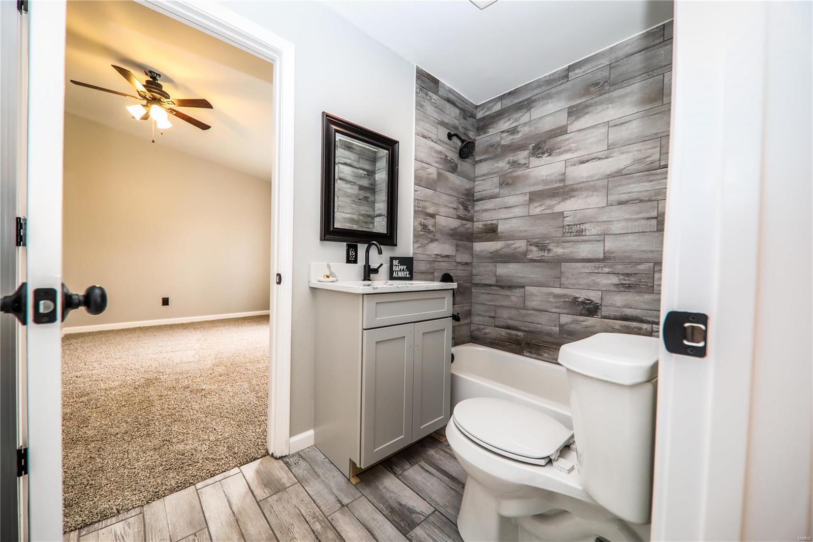 1202 Troy Road Edwardsville, IL 62025 - Photo 27 of 38 Gallery Image 27