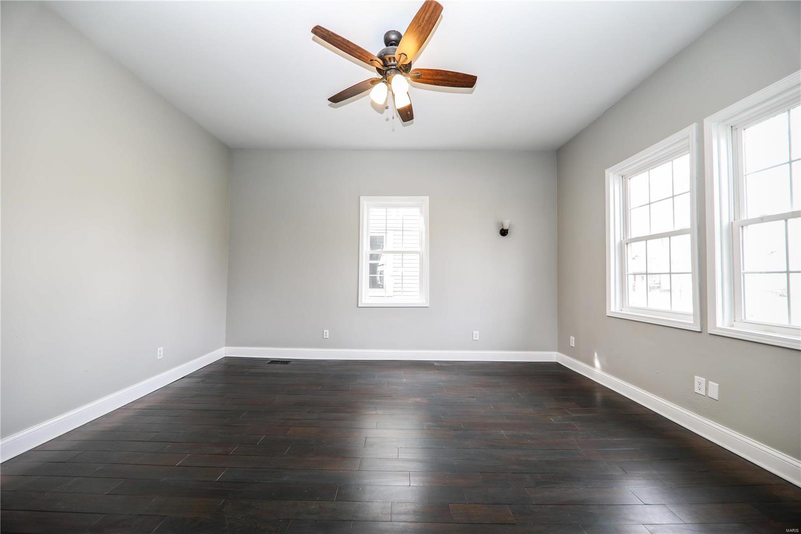 1202 Troy Road Edwardsville, IL 62025 - Photo 4 of 38 Gallery Image 4