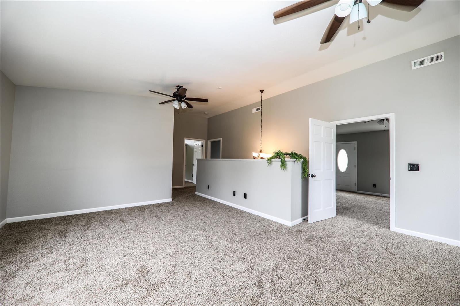 1202 Troy Road Edwardsville, IL 62025 - Photo 31 of 38 Gallery Image 31