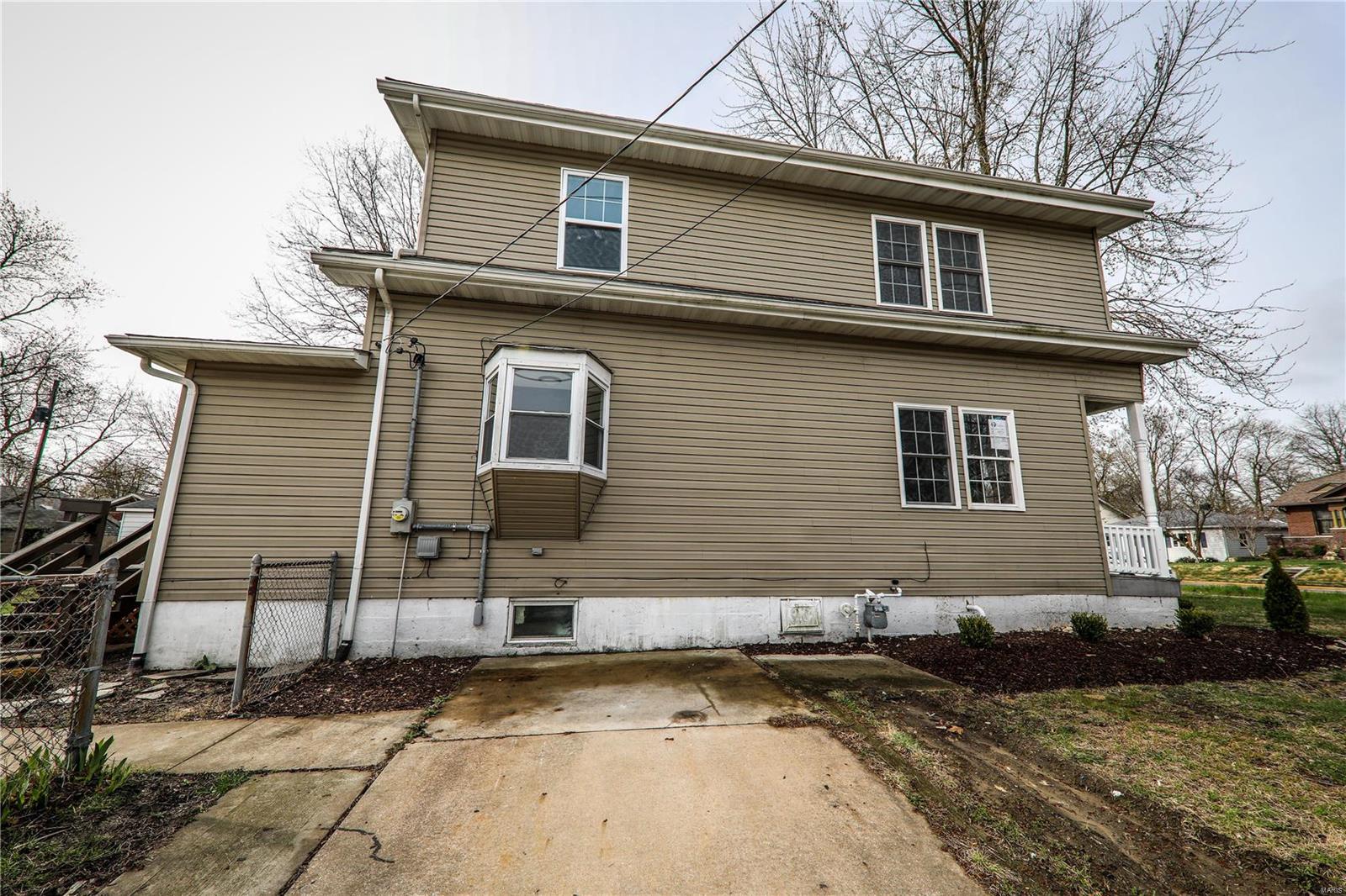 1202 Troy Road Edwardsville, IL 62025 - Photo 33 of 38 Gallery Image 33