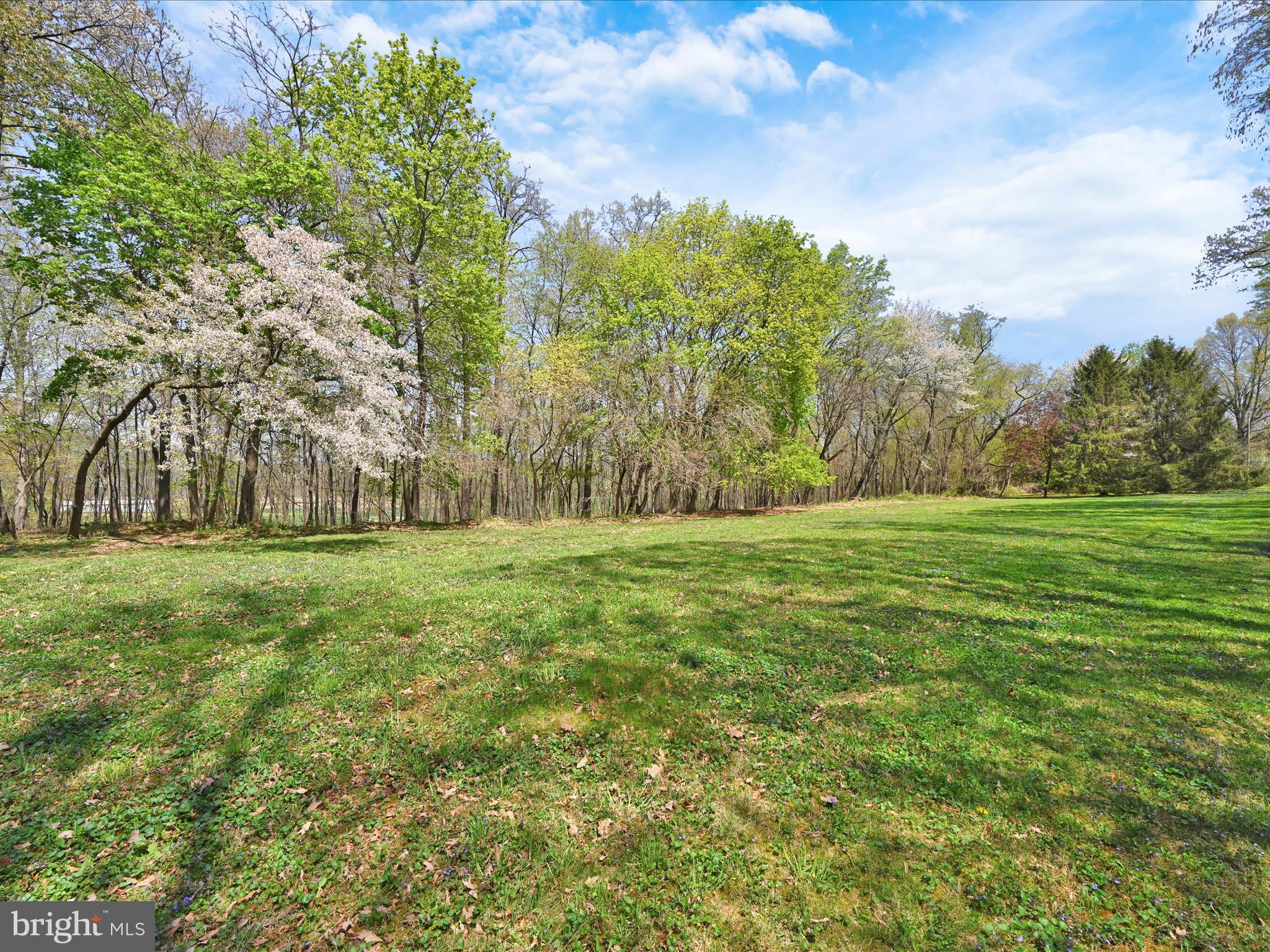 2395 Hilltop Road Manheim, PA 17545 - Photo 54 of 61 Yard