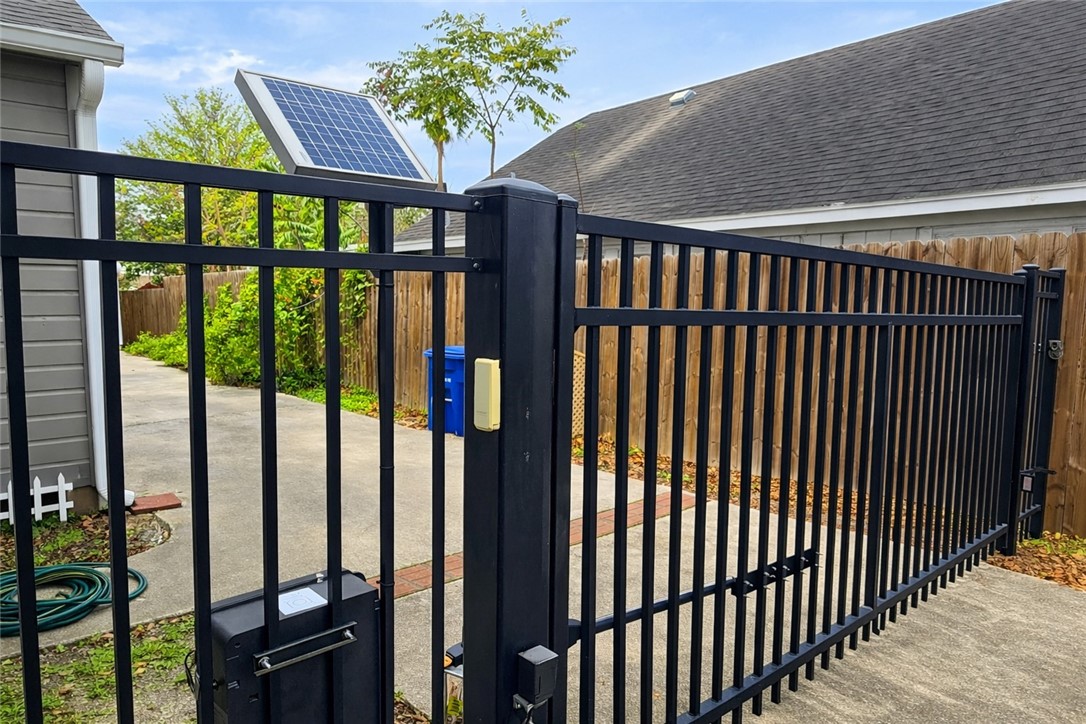 332 Southern Street Corpus Christi, TX 78404 - Photo 20 of 20 a view of a balcony