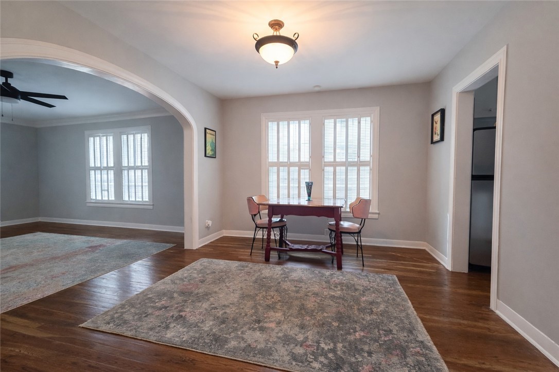 332 Southern Street Corpus Christi, TX 78404 - Photo 5 of 20 a view of a livingroom with furniture window and wooden floor