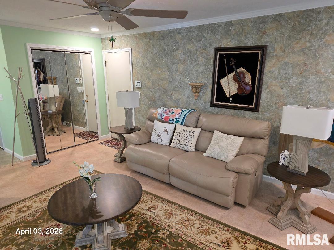 3308 Rawlings Drive Springfield, IL 62704 - Photo 3 of 19