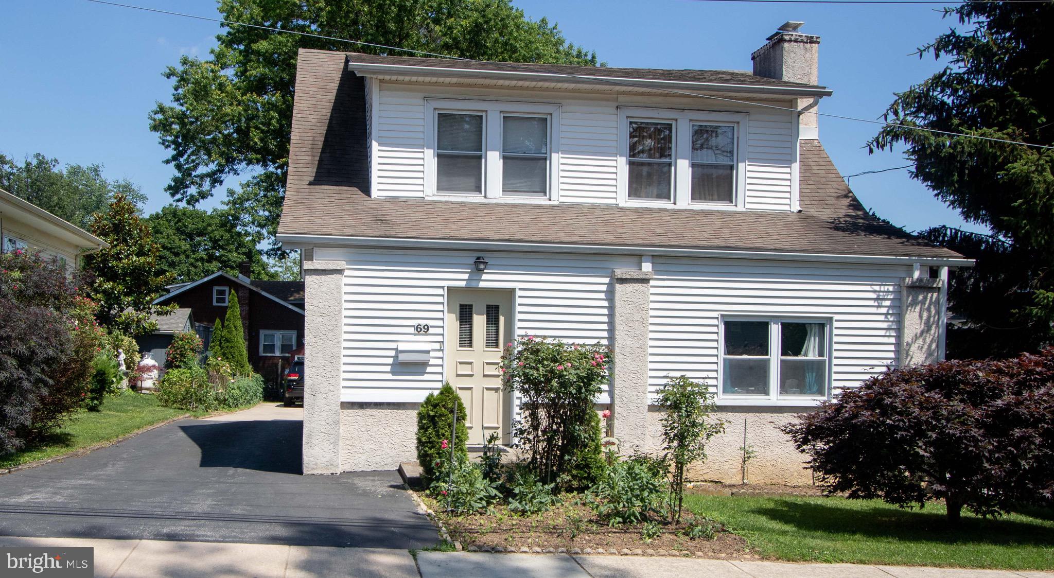 69 South Sproul Road Broomall, PA 19008 - Photo 2 of 33 Gallery Image 2