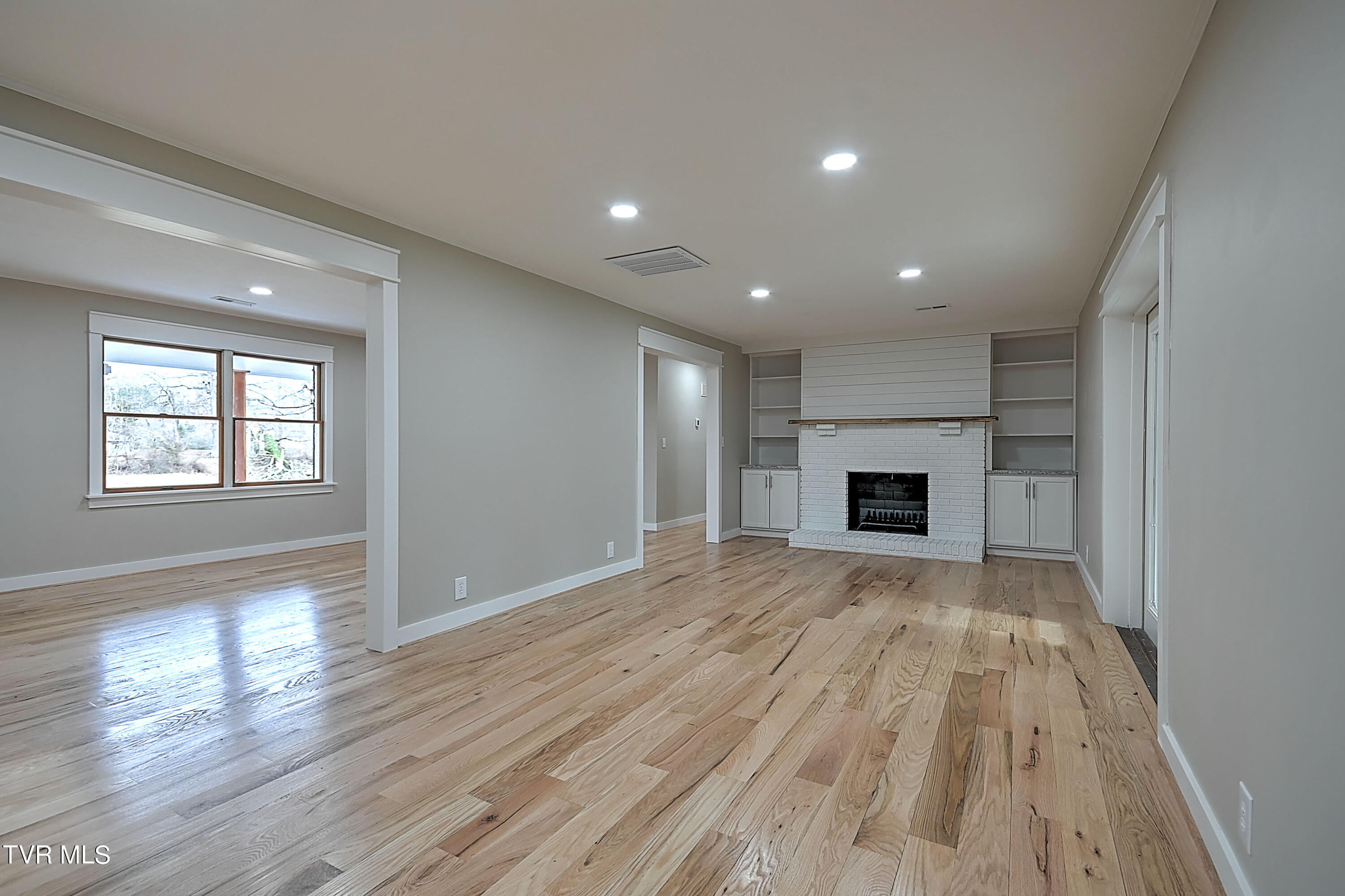 519 Rambling Road Kingsport, TN 37663 - Photo 12 of 58 519 Rambling TS-18