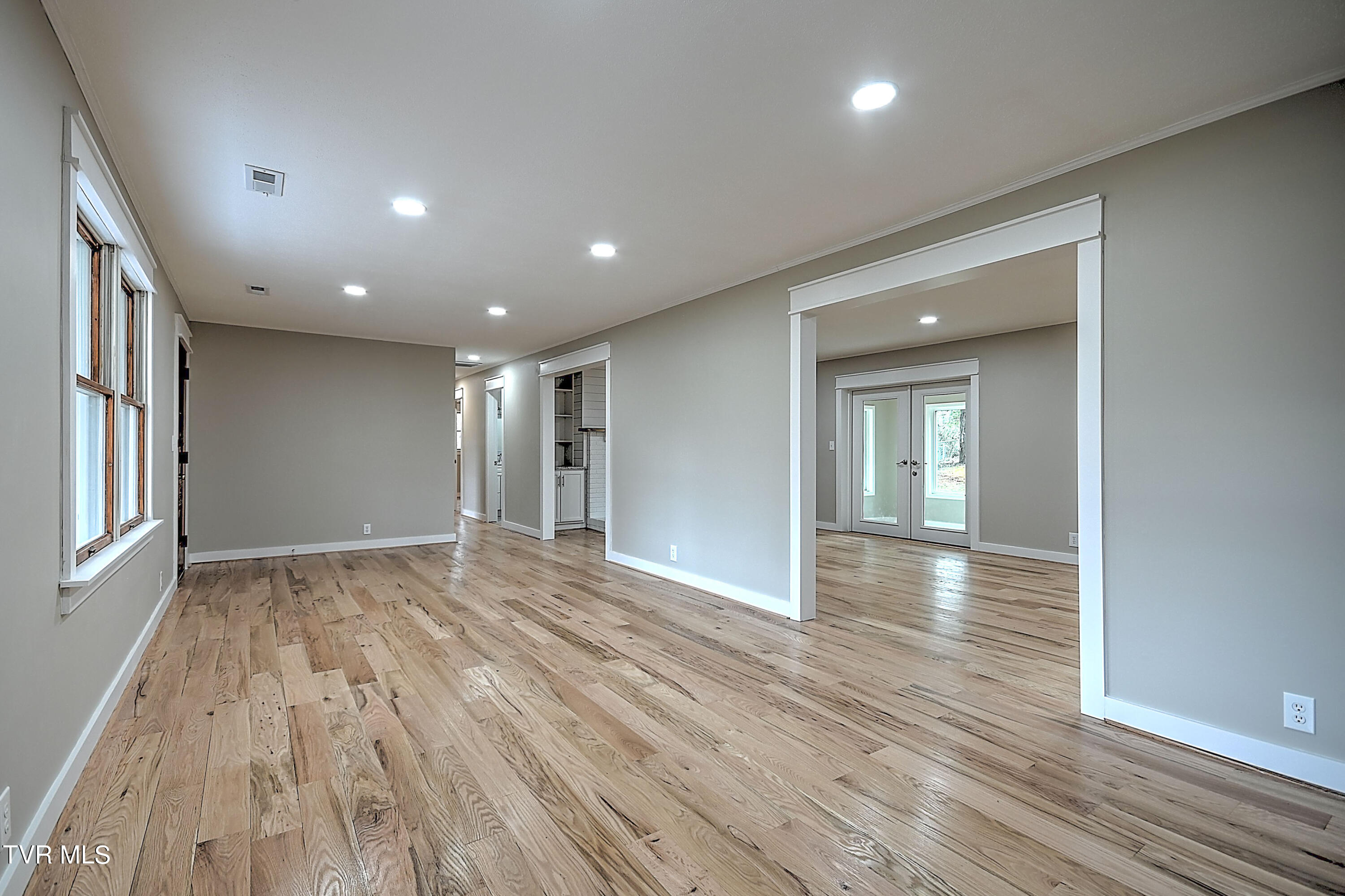 519 Rambling Road Kingsport, TN 37663 - Photo 14 of 58 519 Rambling TS-14