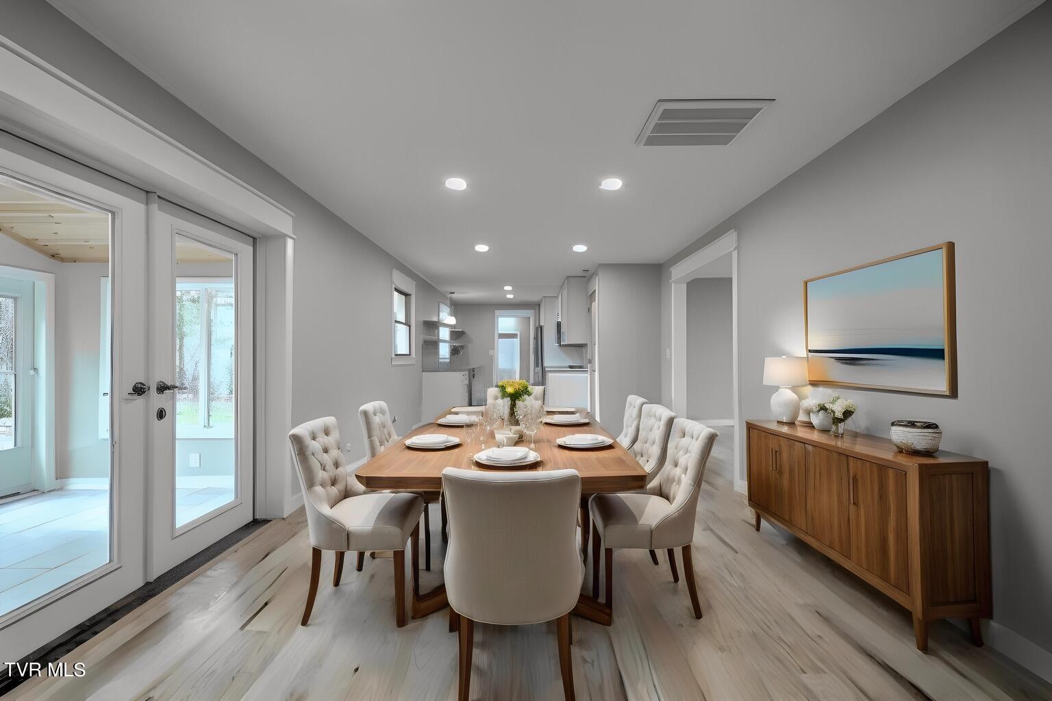 519 Rambling Road Kingsport, TN 37663 - Photo 16 of 58 Virtual Staging AI - IMG_0744.jpeg-Janua