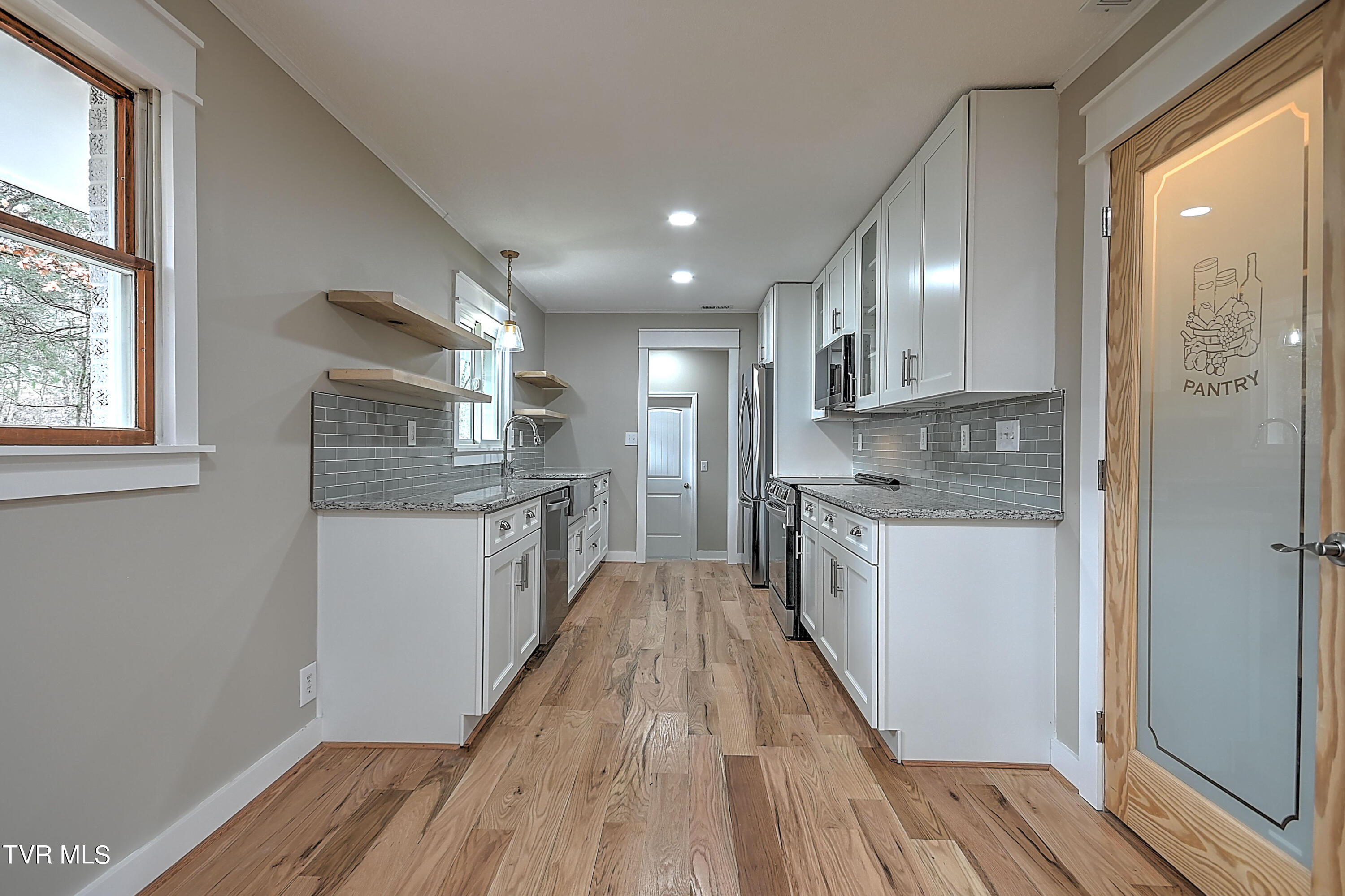 519 Rambling Road Kingsport, TN 37663 - Photo 22 of 58 519 Rambling TS-24