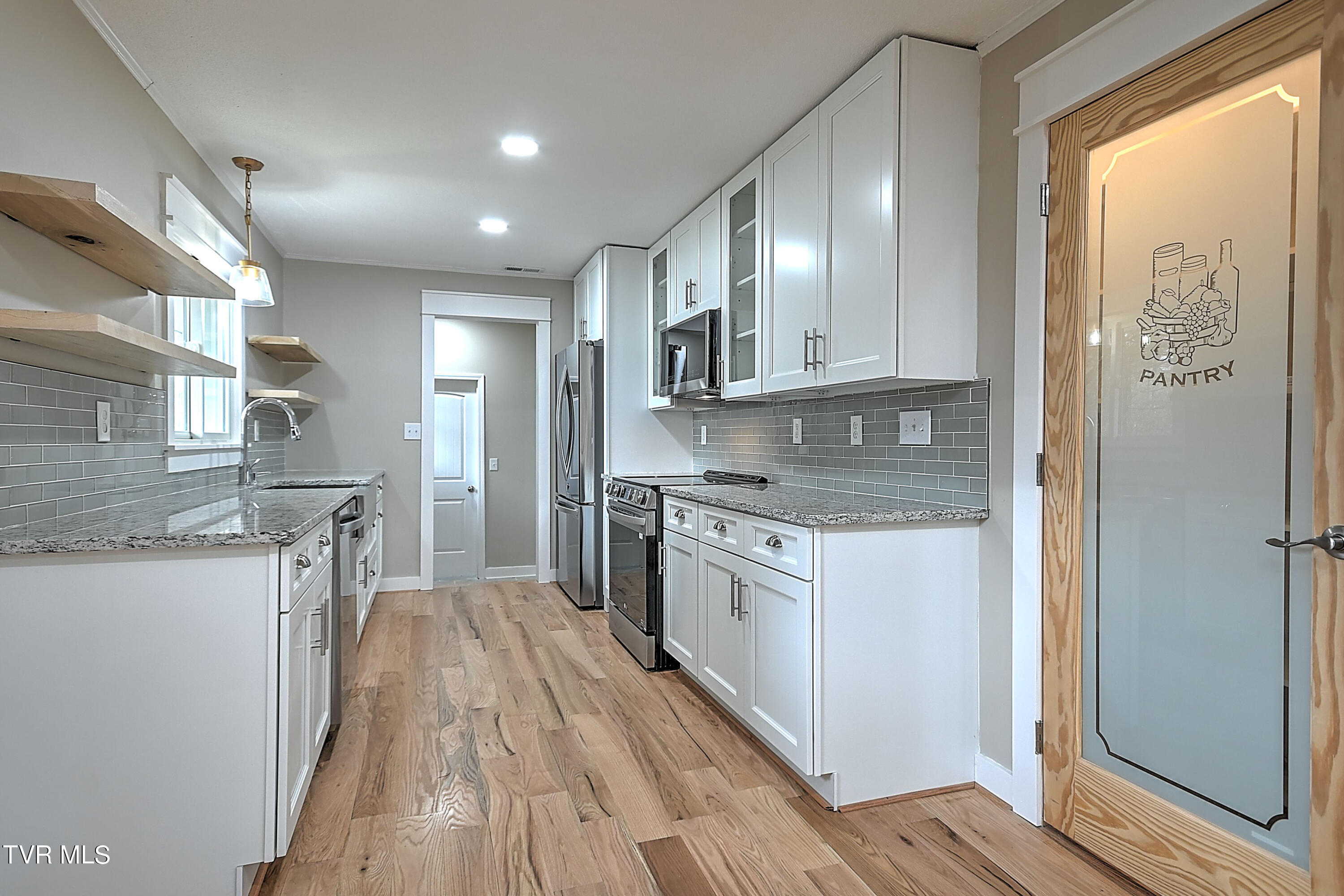 519 Rambling Road Kingsport, TN 37663 - Photo 24 of 58 519 Rambling TS-23