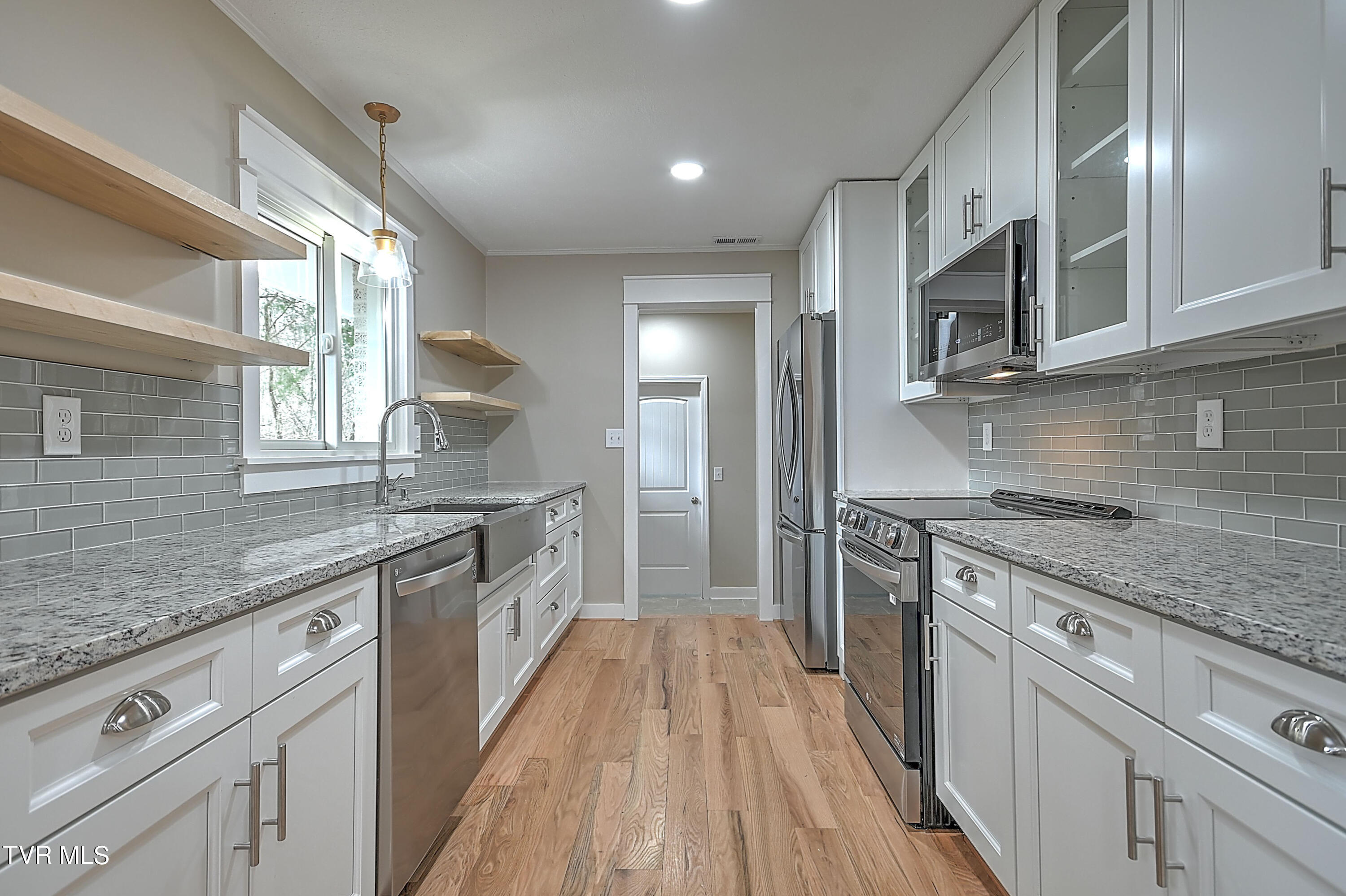 519 Rambling Road Kingsport, TN 37663 - Photo 27 of 58 519 Rambling TS-28