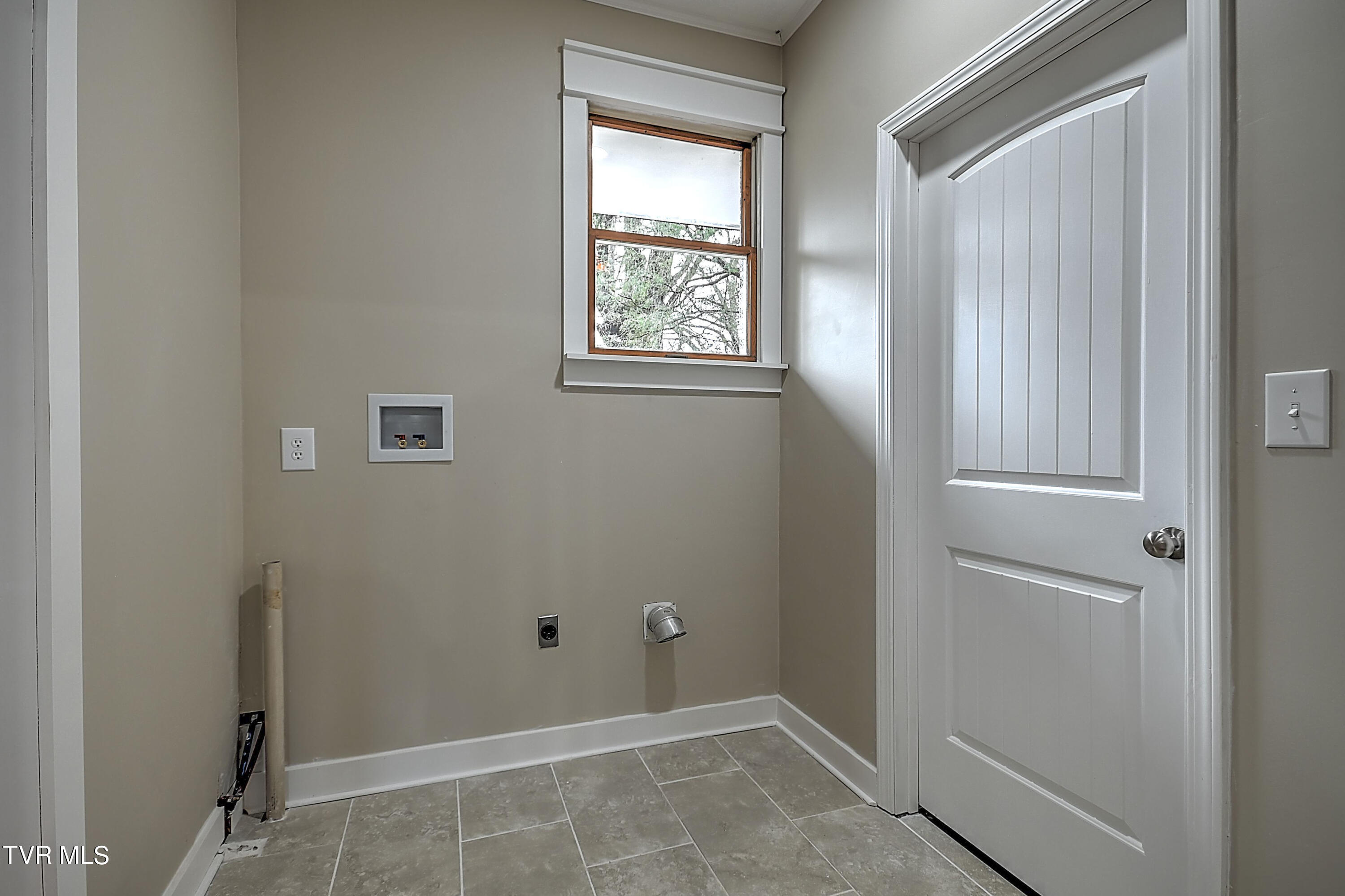 519 Rambling Road Kingsport, TN 37663 - Photo 31 of 58 519 Rambling TS-32