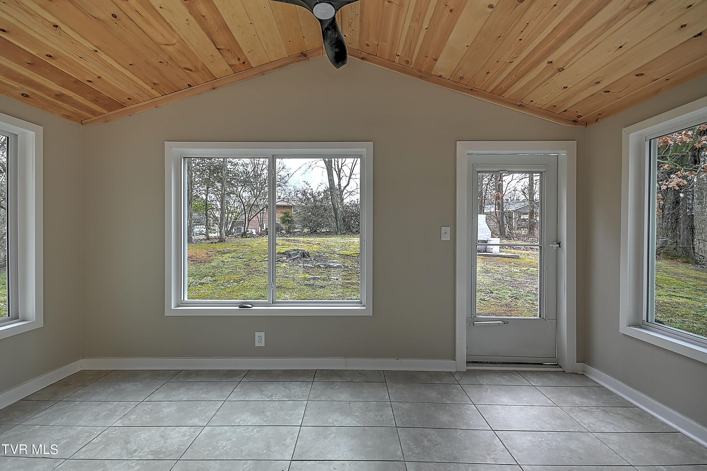 519 Rambling Road Kingsport, TN 37663 - Photo 32 of 58 519 Rambling TS-34