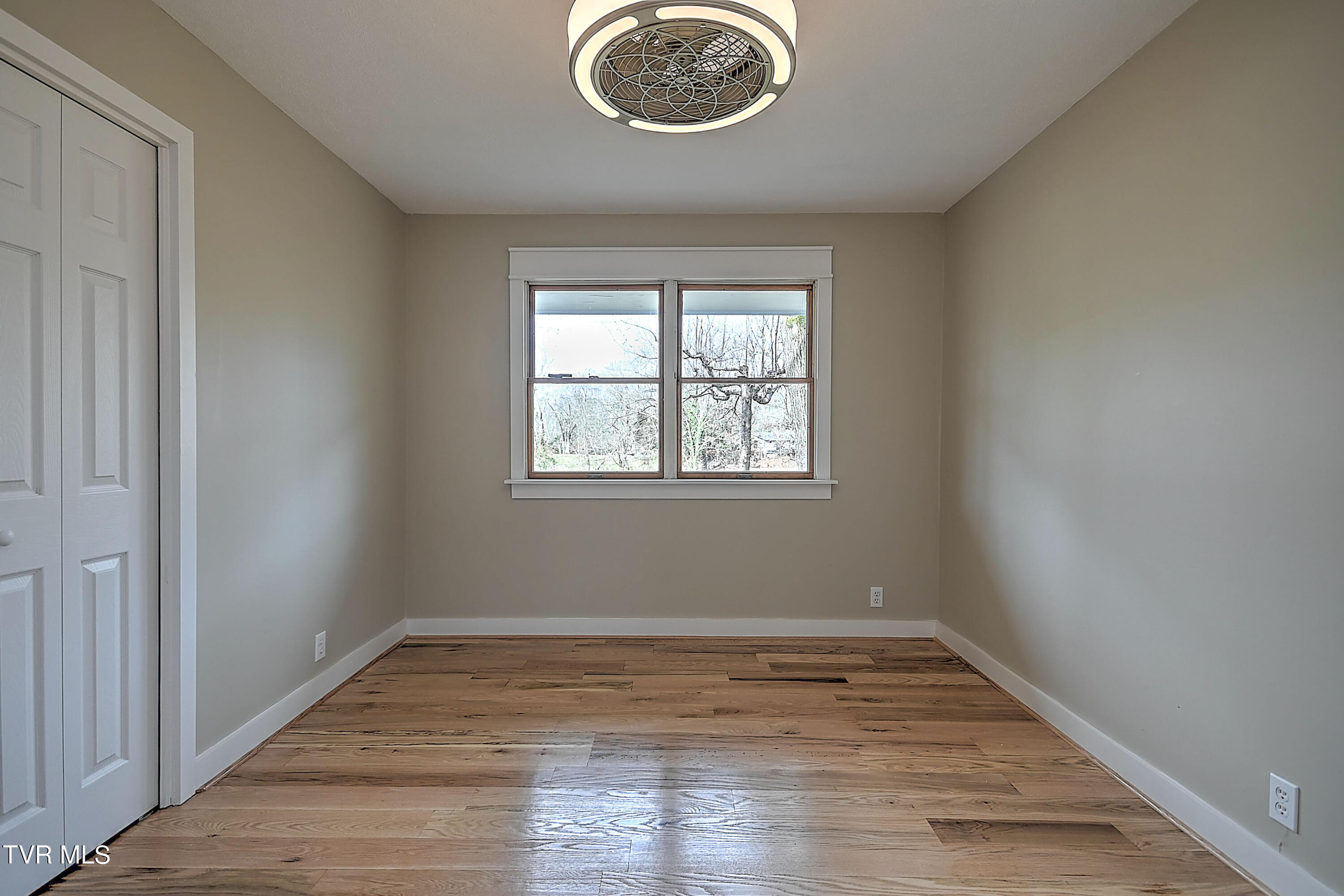 519 Rambling Road Kingsport, TN 37663 - Photo 44 of 58 519 Rambling TS-49