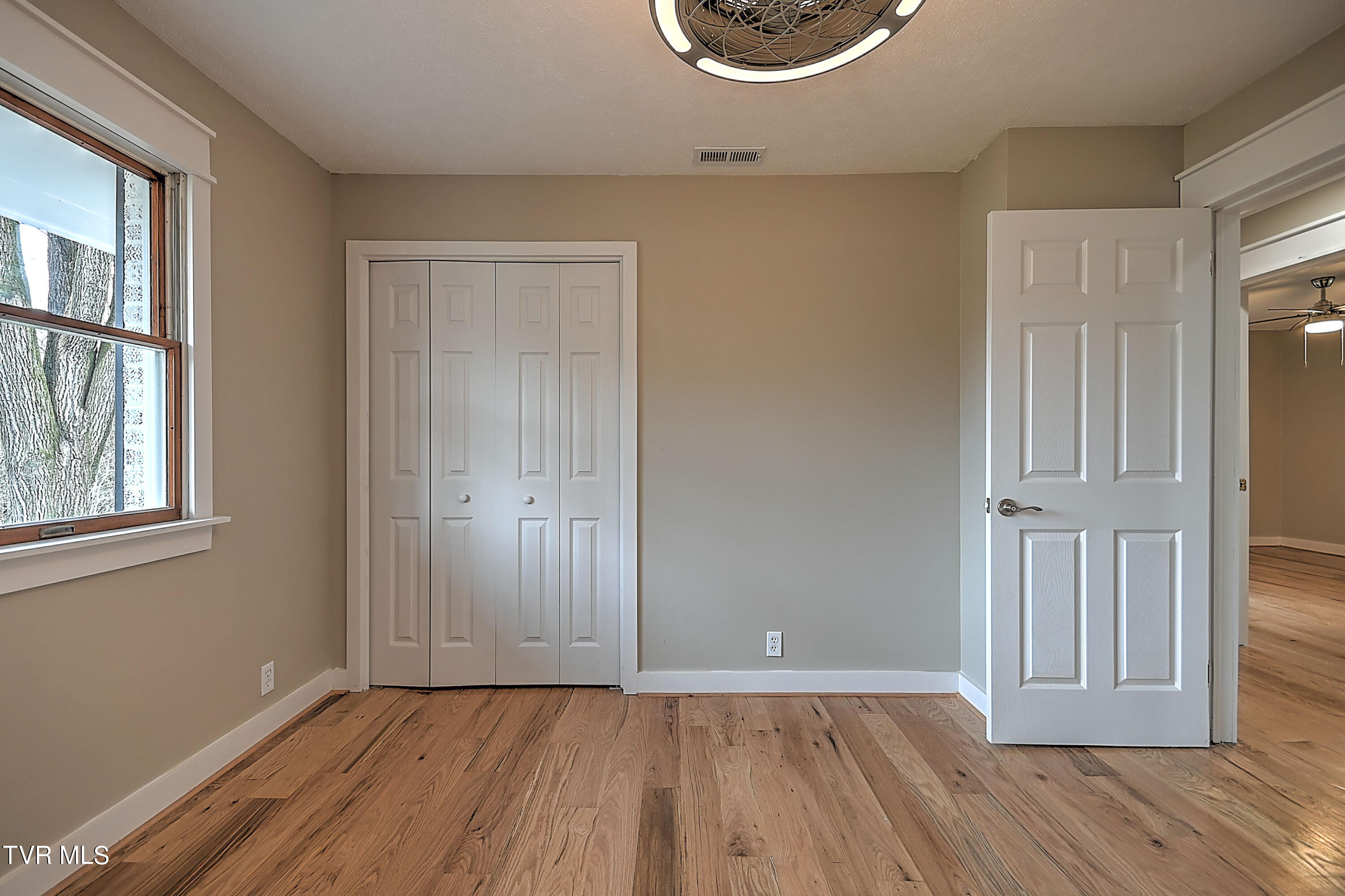 519 Rambling Road Kingsport, TN 37663 - Photo 46 of 58 519 Rambling TS-39