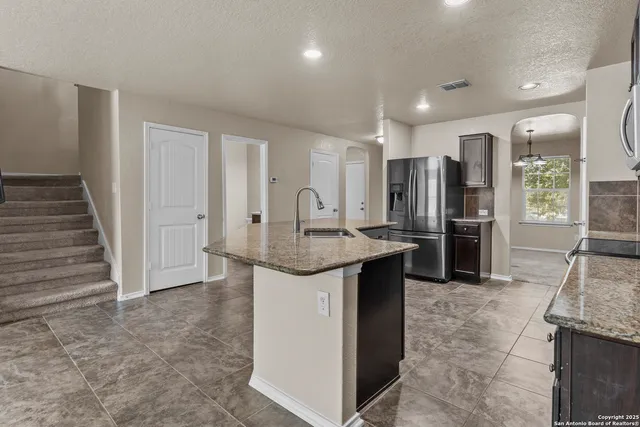 $2,100 | 11742 Cayenne Canyon, San Antonio, TX 78245