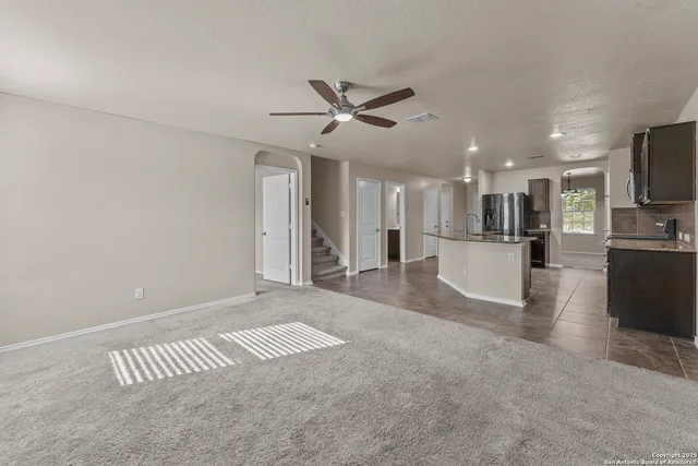 $2,100 | 11742 Cayenne Canyon, San Antonio, TX 78245