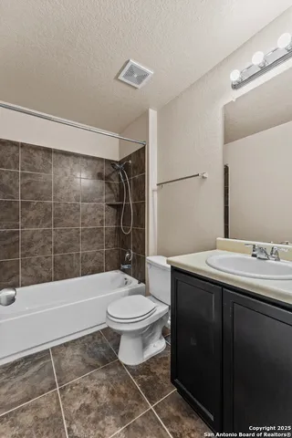 $2,100 | 11742 Cayenne Canyon, San Antonio, TX 78245