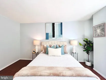 $370,000 | 2111 Wisconsin Avenue Northwest, Unit 110, Washington, DC 20007