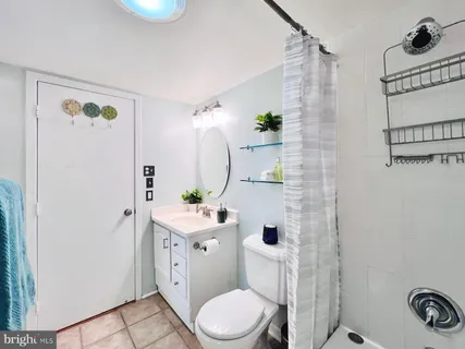 $370,000 | 2111 Wisconsin Avenue Northwest, Unit 110, Washington, DC 20007