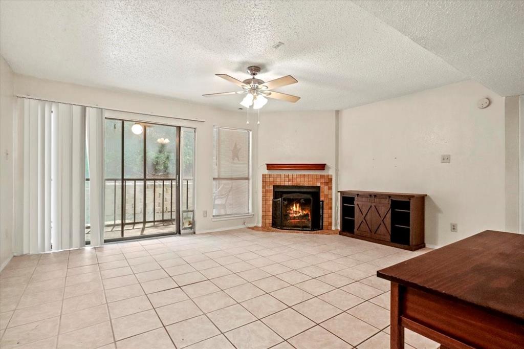 11460 Audelia Road, Unit 172 Dallas, TX 75243 - Photo 4 of 38 a view of livingroom with furniture