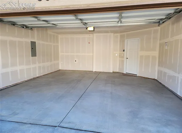 a view of a garage