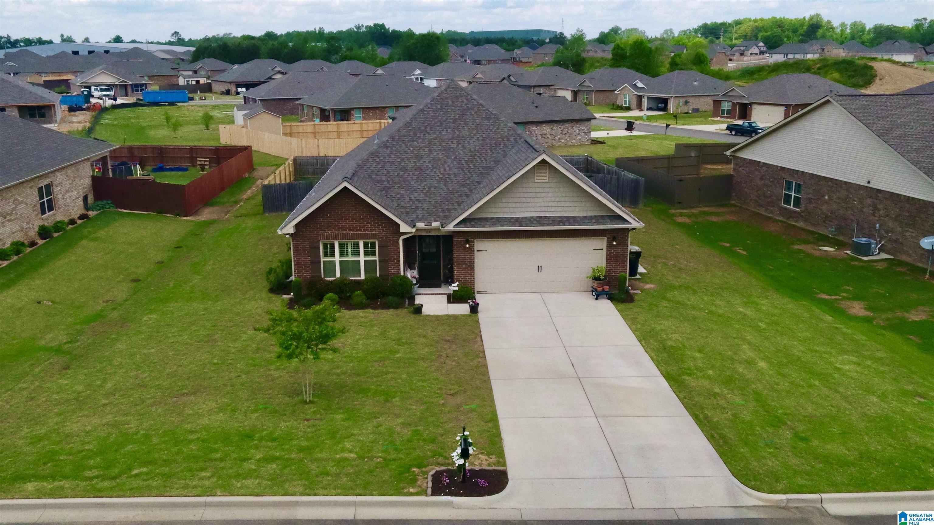 1121 Brownstone Way Southwest Cullman, AL 35055 - Photo 2 of 42