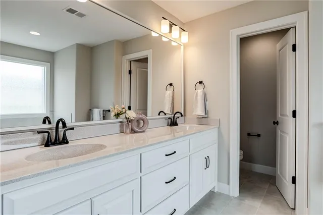 $542,000 | 28601 West 162nd Street, Gardner, KS 66030