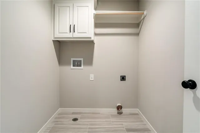 $542,000 | 28601 West 162nd Street, Gardner, KS 66030